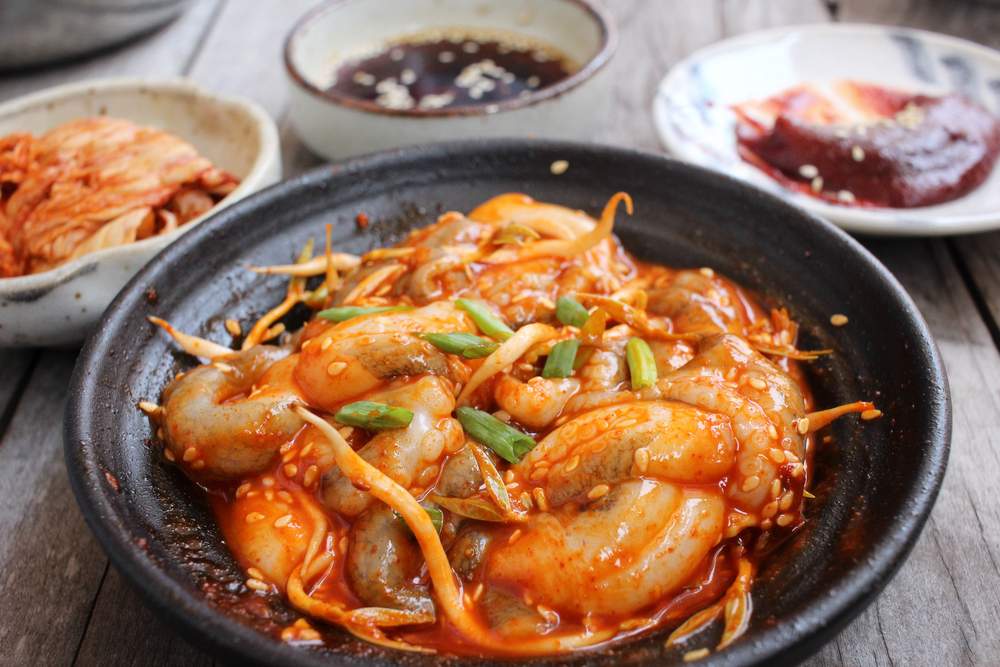 Eat live octopus in Korea