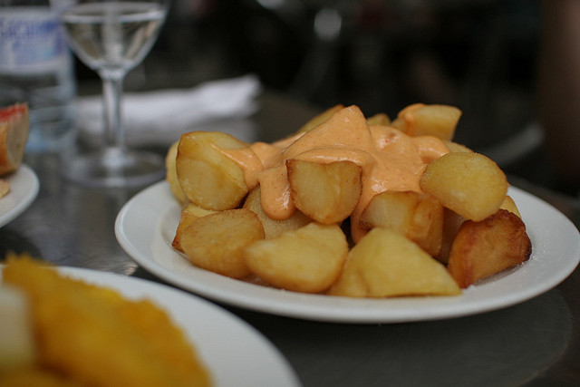 Patatas bravas