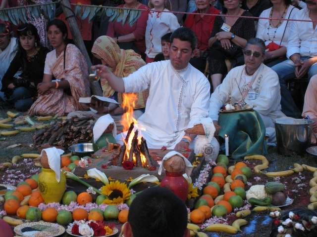 02 Wedding at Hare Krishna Festival